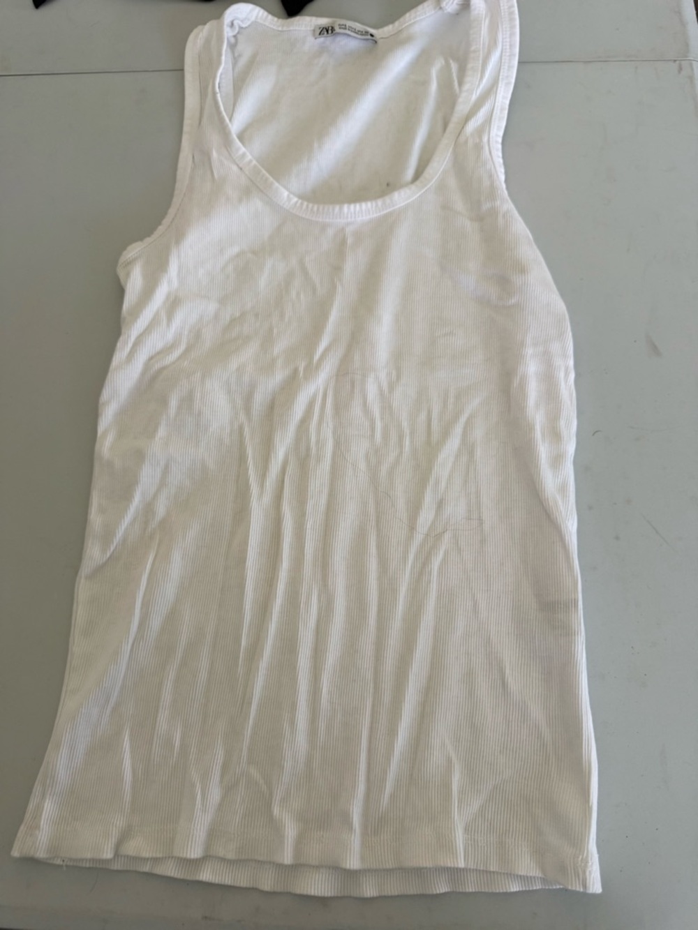 Zara White Ribbed Scoop Neck Tank Large